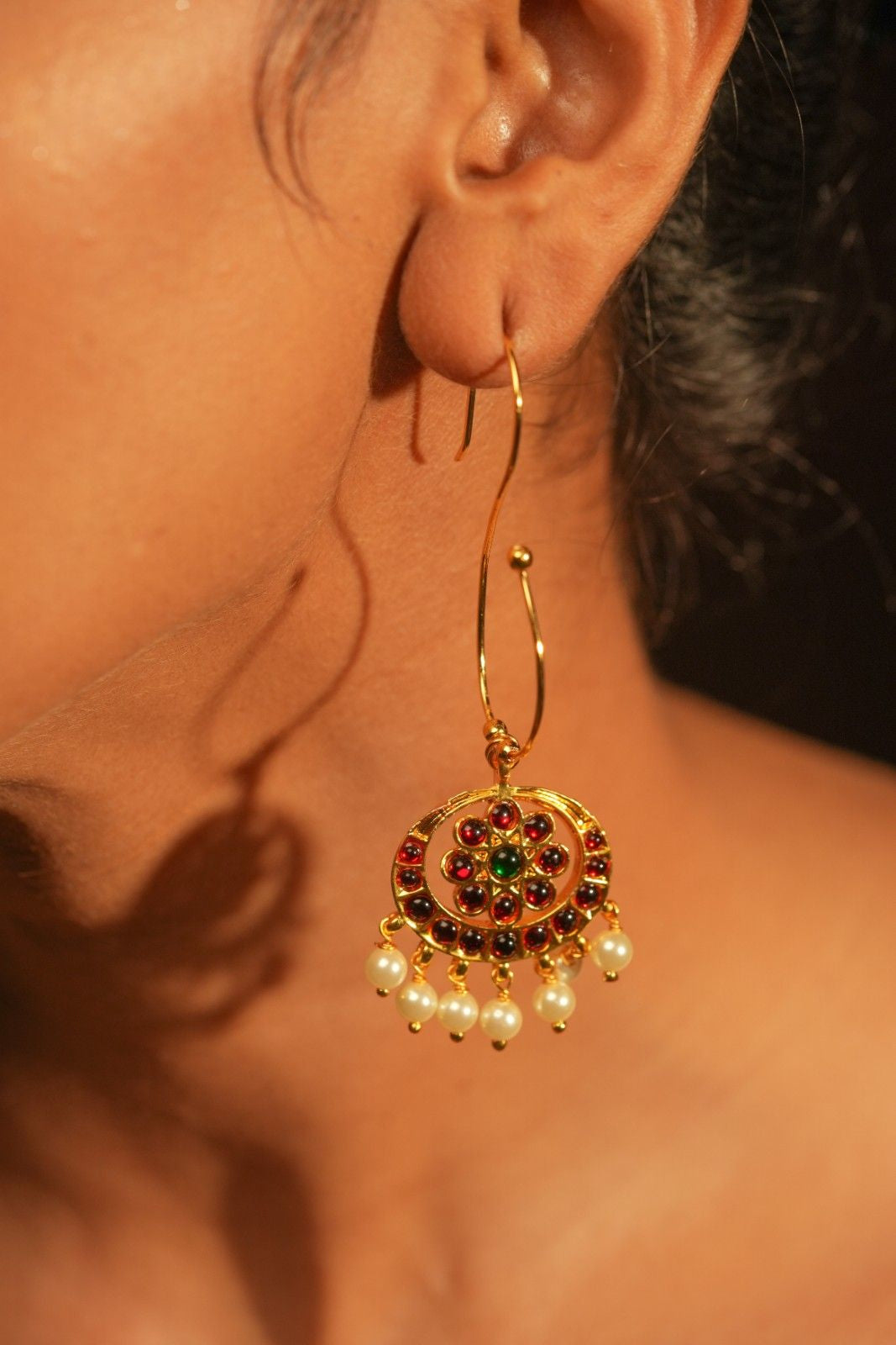 Contemporary Earring with S Hook and Pearl Motif