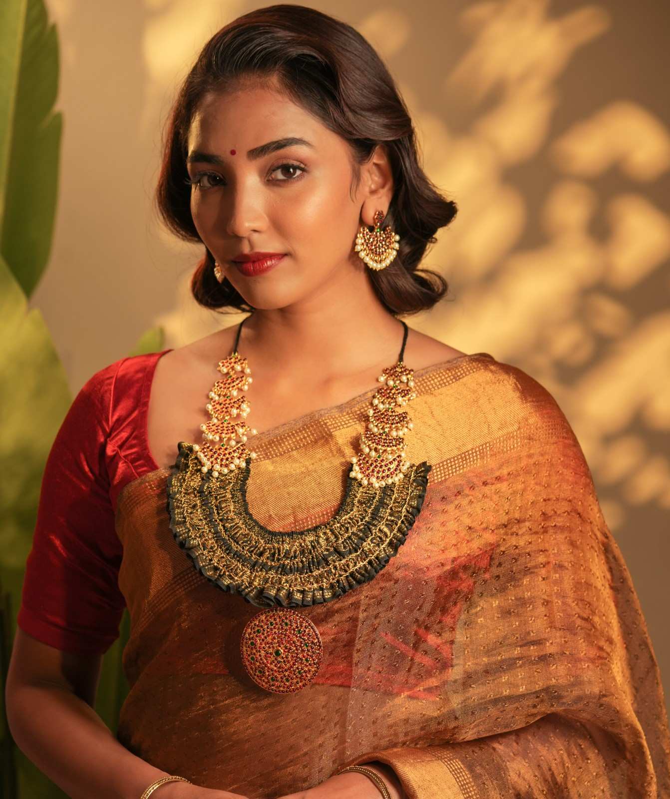 Statement Brocade Neckpiece with Pearls Black