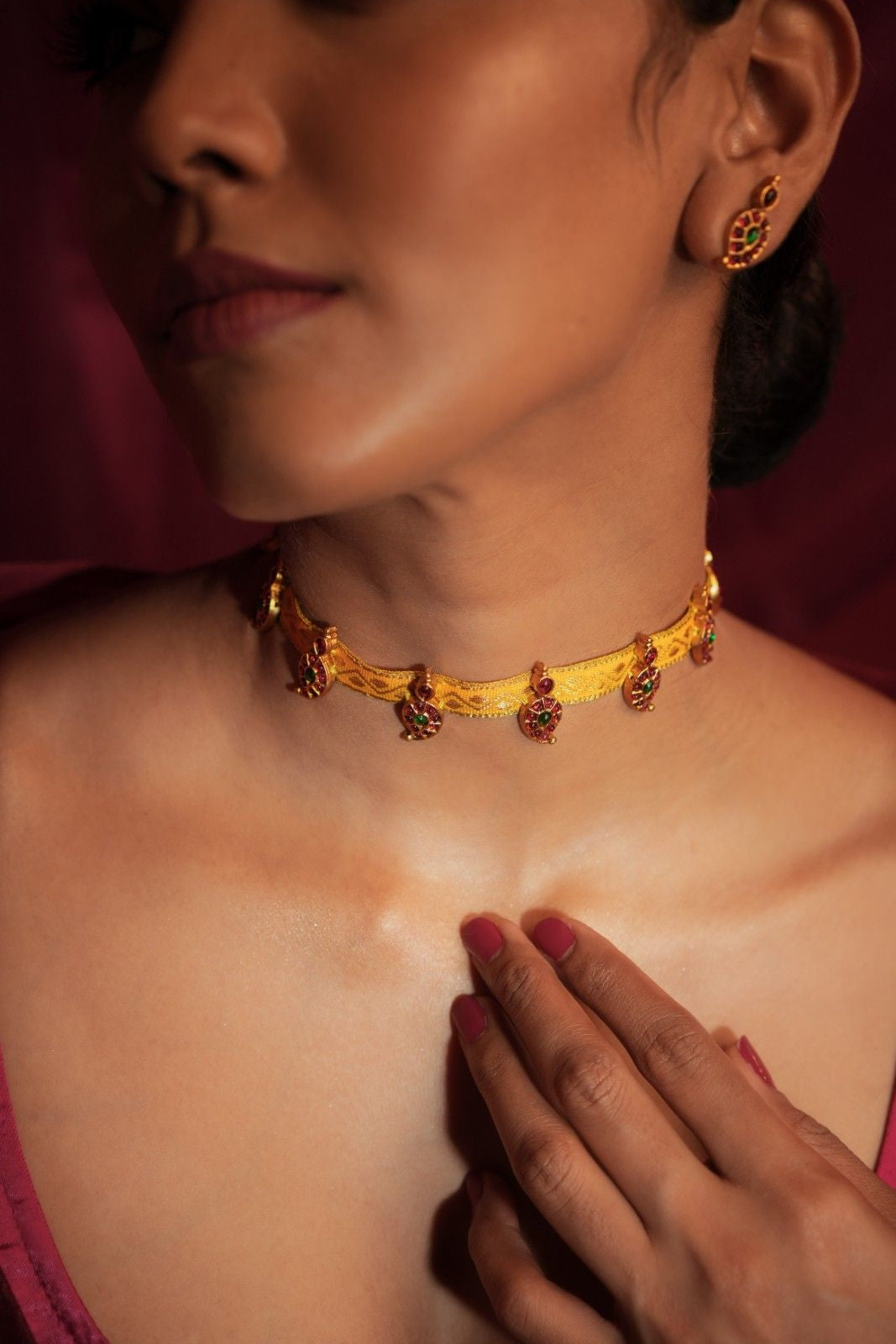 Temple Choker with Brocade - Bright Yellow